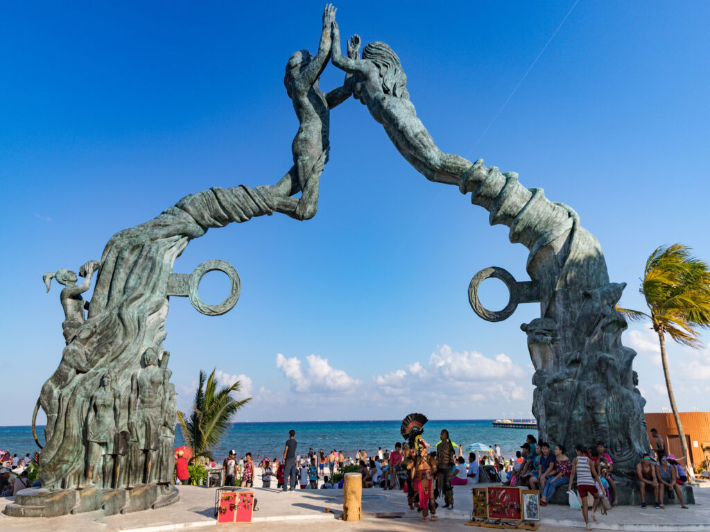 Por dronepicr - Playa del Carmen, Mexico, CC BY 2.0, https://commons.wikimedia.org/w/index.php?curid=75542051