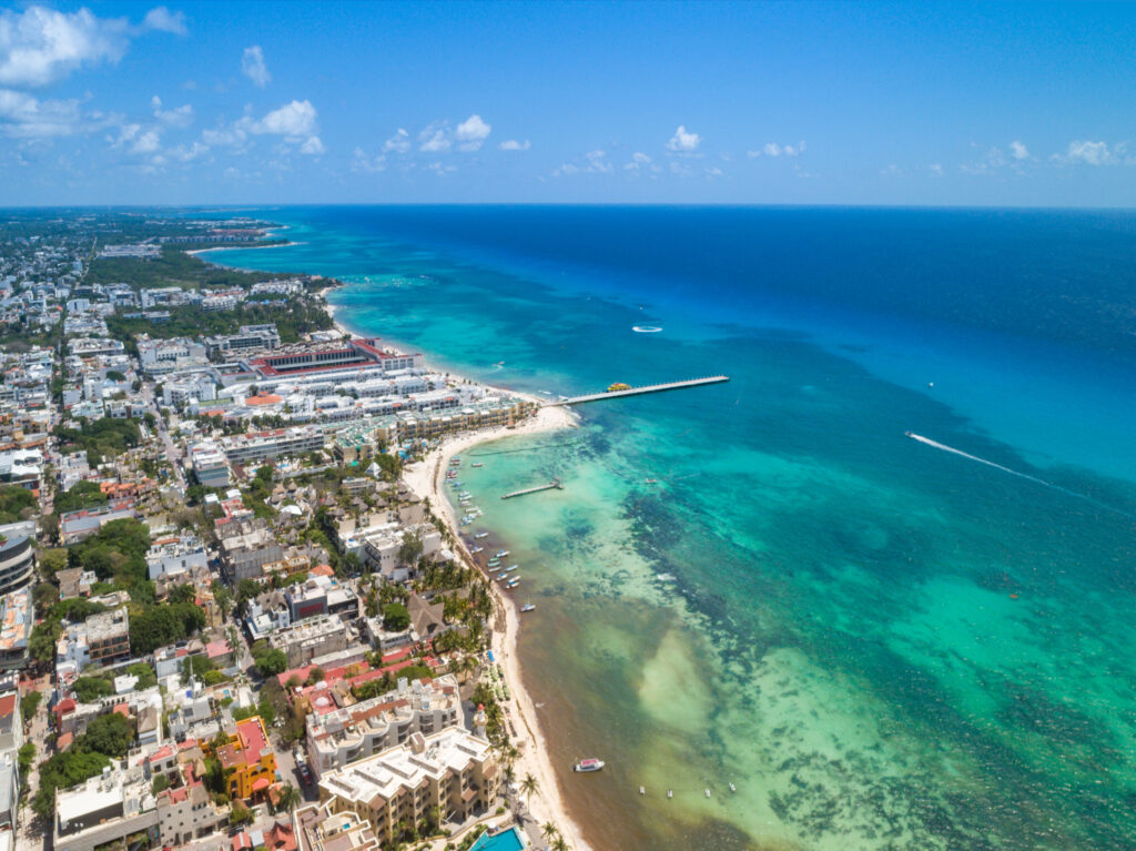 Por dronepicr - Playa del Carmen in Mexico, CC BY 2.0, https://commons.wikimedia.org/w/index.php?curid=75542063